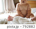 おすわり赤ちゃん