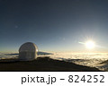 824252