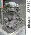 神社の獅子　