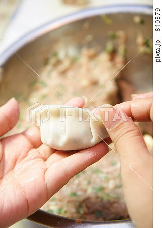 「手作り餃子」の写真素材 「手作り餃子」の写真素材