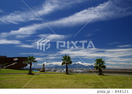 「真夏の空」の写真素材