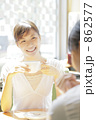 女の子 人物 20代