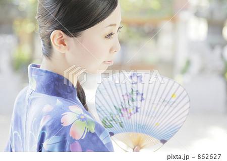 「女の子 人物 若い 女性 」の写真素材 「女の子 人物 若い 女性 」の写真素材