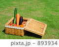 バスケットに入った食材