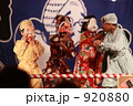 神社の例大祭にて。お囃子の踊り手の子供達。