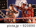 神社の例大祭にて。踊り手の子供達。