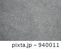 940011