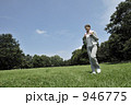 ウォーキングする女性