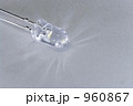 960867