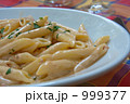 999377