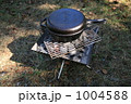 1004588