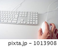 1013908