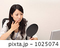 1025074