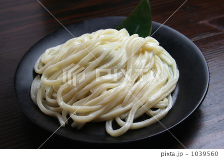 「しっとりと~手打ちうどん(横)」の写真素材 「しっとりと~手打ちうどん(横)」の写真素材