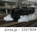 1047808