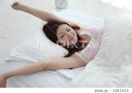 「快眠」の写真素材