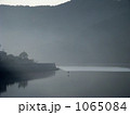 1065084