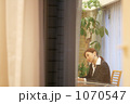 1070547