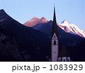 1083929