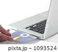 1093524