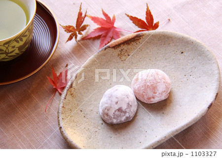 「お菓子 和菓子 緑茶 和 」の写真素材 「お菓子 和菓子 緑茶 和 」の写真素材