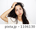 1106130
