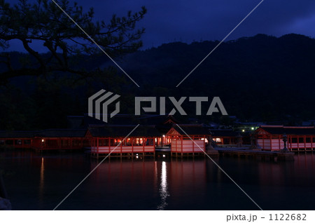 「宮島 ライトアップ 厳島神社 」の写真素材 「宮島 ライトアップ 厳島神社 」の写真素材