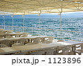 海沿いのカフェ