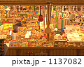 1137082
