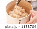 玄米とおひつ