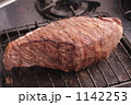 1142253