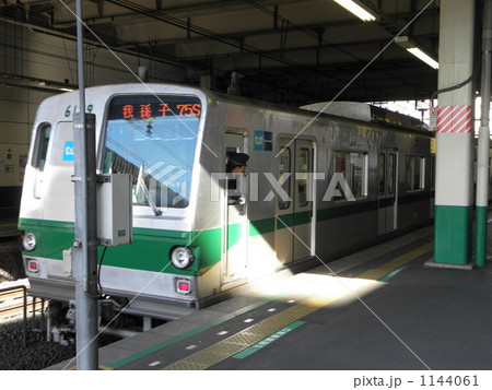 電車 駅 鉄道