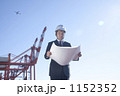 1152352