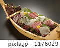 豪華な刺身舟盛り