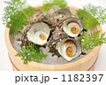 春の食材と言えばサザエ。