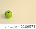 リンゴ_青