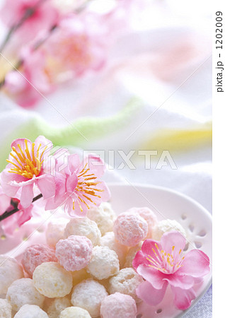 雛あられと桃の花