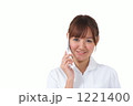 電話する看護婦