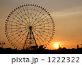 夕焼け空と観覧車