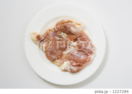 「鶏もも肉」の写真素材 「鶏もも肉」の写真素材
