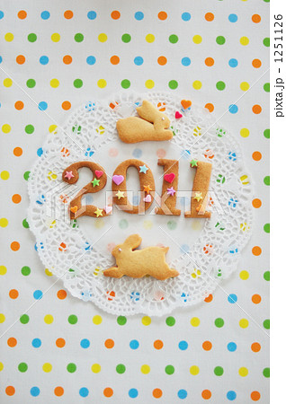 「2011 うさぎ クッキー ハート 」の写真素材