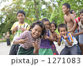 1271083