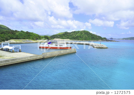 「海 船 湾 港 眺望 防波堤 」の写真素材