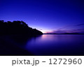 夜明けの海