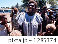 1285374