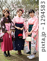 袴姿の女性