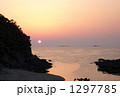 1297785