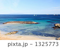 白浜の青い海
