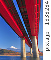 東名富士川橋と富士山-6210