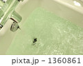 バスタブにお湯を入れる